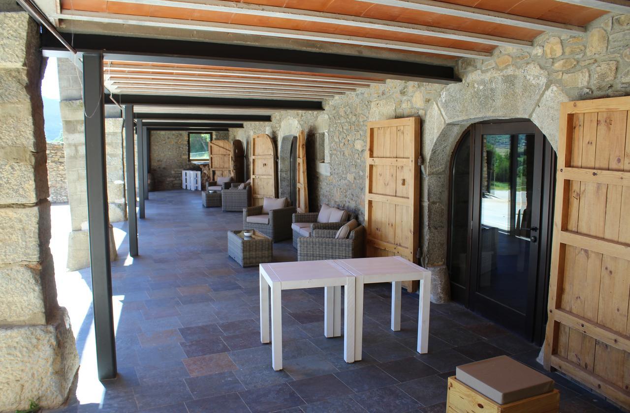 Hotel Mas Ravetllat Isobol Esterno foto