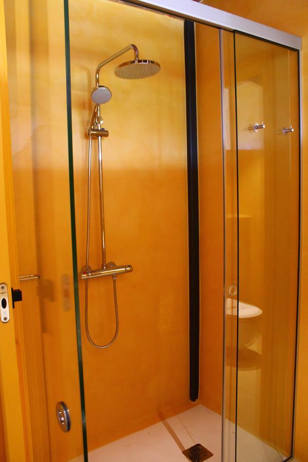 Hotel Mas Ravetllat Isobol Esterno foto