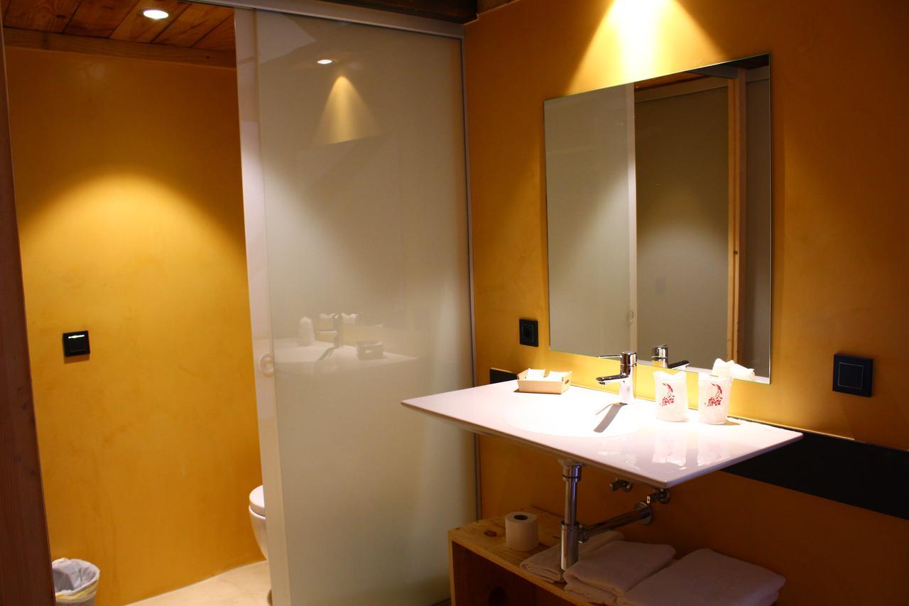 Hotel Mas Ravetllat Isobol Esterno foto